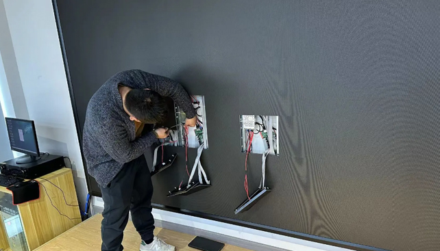 在成都顯示屏維護(hù)怎么維護(hù)處理